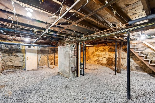 57 Clifton St, Fitchburg, MA 01420