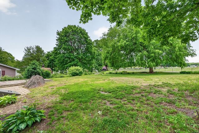 57 Clifton St, Fitchburg, MA 01420
