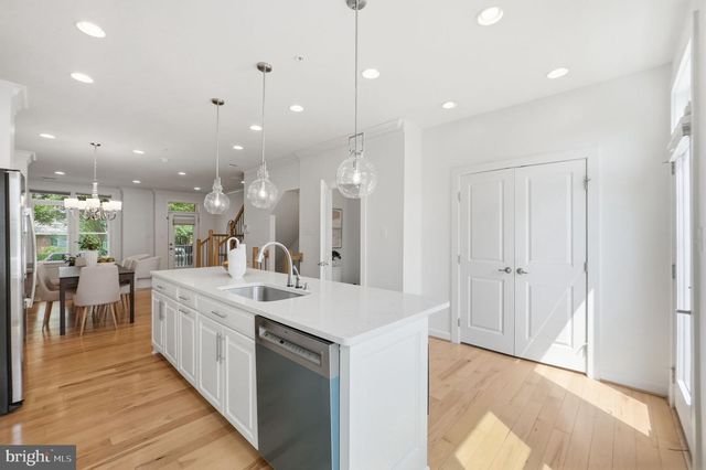 1149 S MONROE ST, Arlington, VA 22204