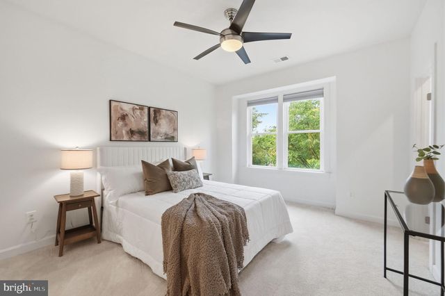 1149 S MONROE ST, Arlington, VA 22204