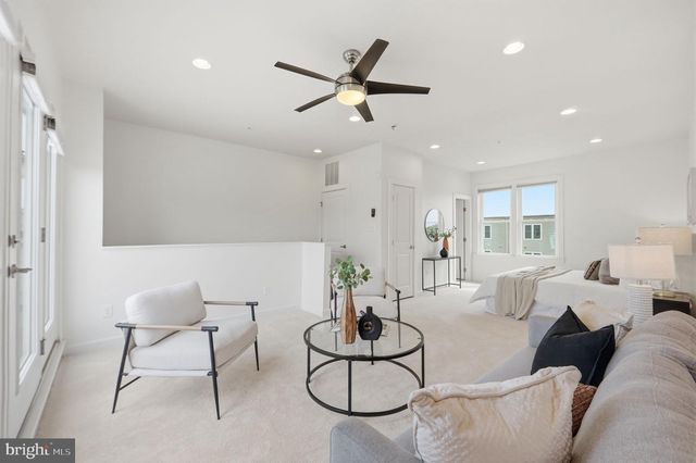 1149 S MONROE ST, Arlington, VA 22204