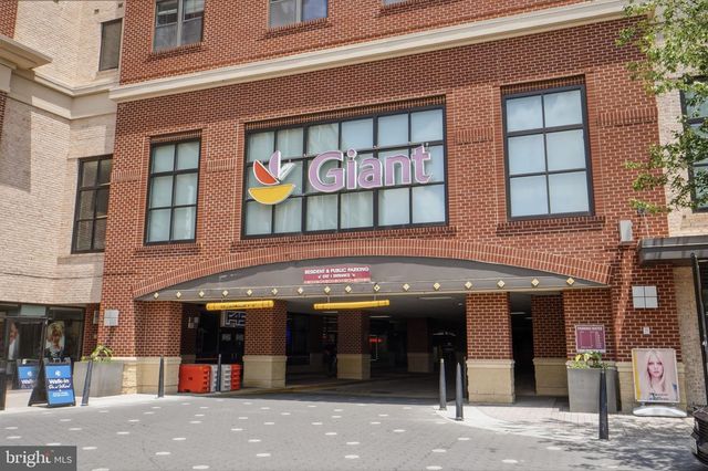 1149 S MONROE ST, Arlington, VA 22204
