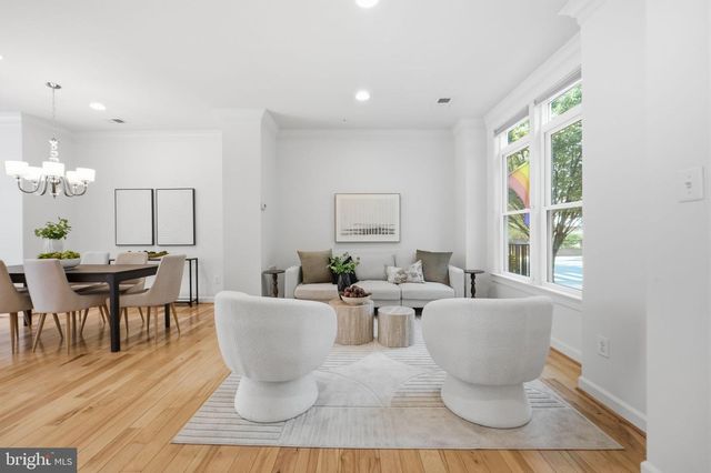 1149 S MONROE ST, Arlington, VA 22204