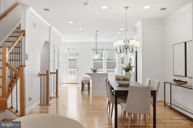 1149 S MONROE ST, Arlington, VA 22204