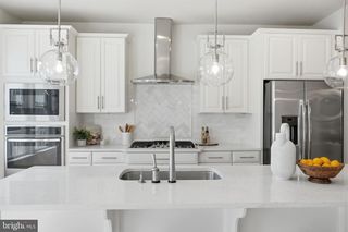 1149 S MONROE ST, Arlington, VA 22204