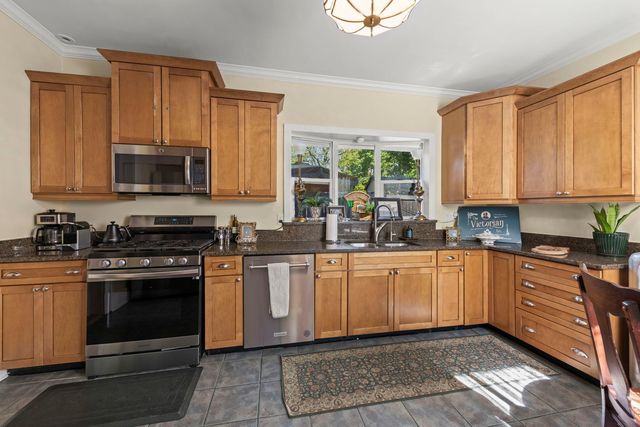 307 Illinois Avenue, St. Charles, IL 60174