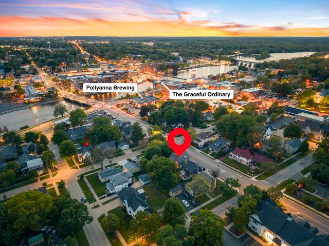 307 Illinois Avenue, St. Charles, IL 60174