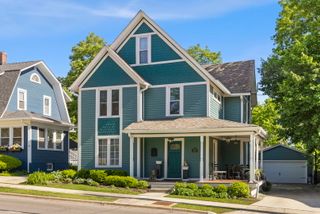 307 Illinois Avenue, St. Charles, IL 60174