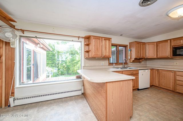 812 SWIFTS HIGHWAY, Jefferson City, MO 65109