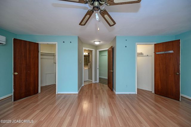 812 SWIFTS HIGHWAY, Jefferson City, MO 65109