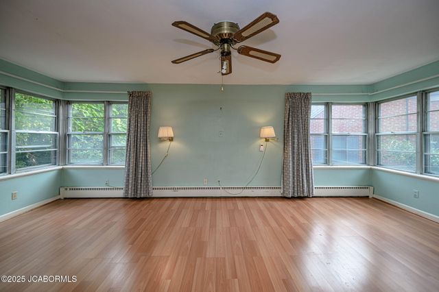 812 SWIFTS HIGHWAY, Jefferson City, MO 65109