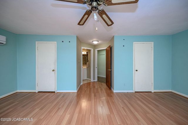 812 SWIFTS HIGHWAY, Jefferson City, MO 65109