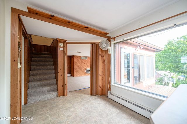 812 SWIFTS HIGHWAY, Jefferson City, MO 65109