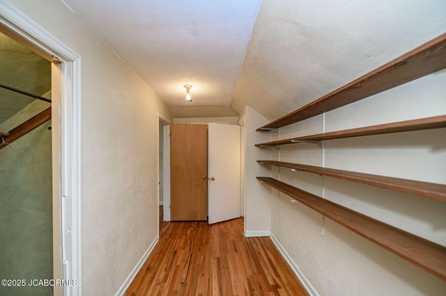 812 SWIFTS HIGHWAY, Jefferson City, MO 65109