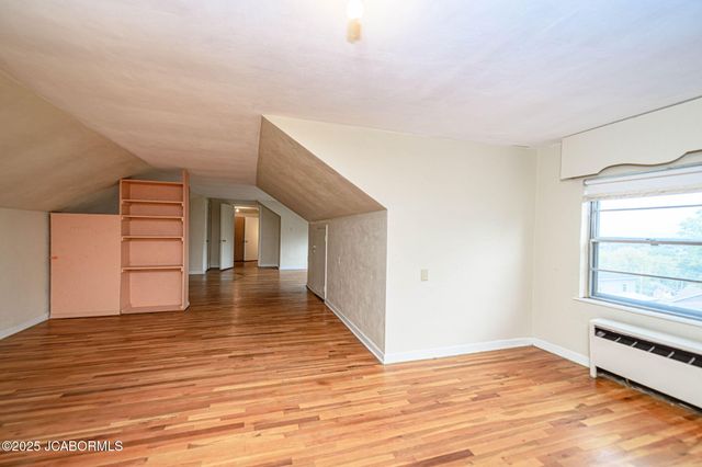 812 SWIFTS HIGHWAY, Jefferson City, MO 65109