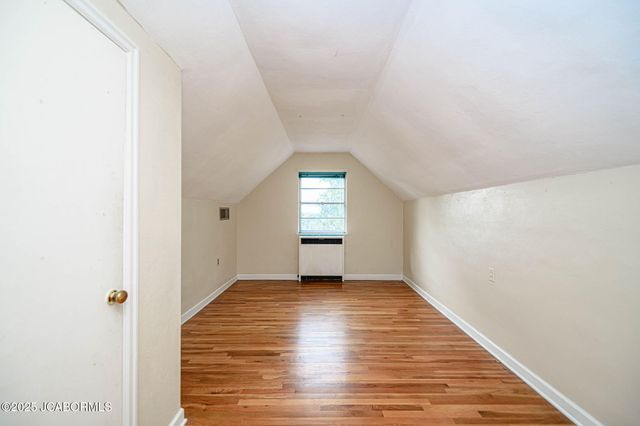 812 SWIFTS HIGHWAY, Jefferson City, MO 65109