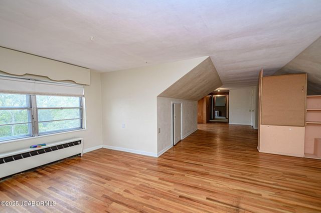 812 SWIFTS HIGHWAY, Jefferson City, MO 65109