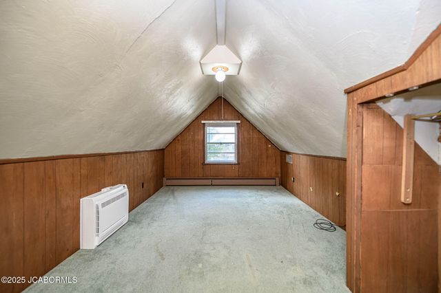 812 SWIFTS HIGHWAY, Jefferson City, MO 65109