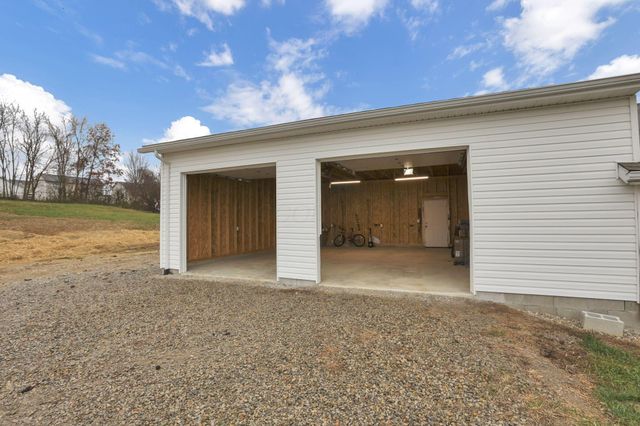 3585 East Pike, Zanesville, OH 43701