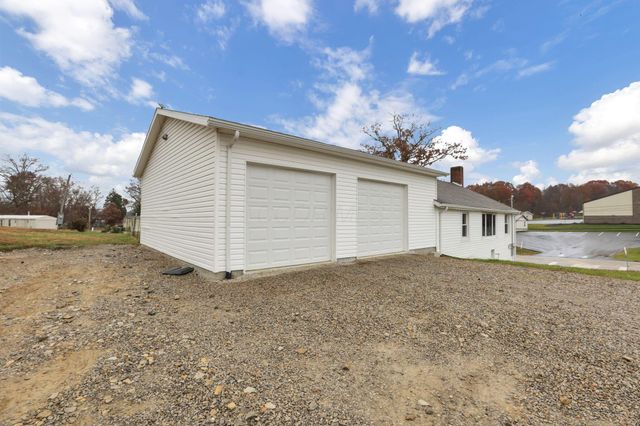 3585 East Pike, Zanesville, OH 43701