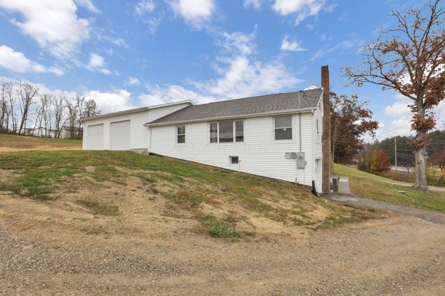 3585 East Pike, Zanesville, OH 43701