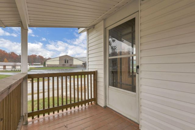 3585 East Pike, Zanesville, OH 43701