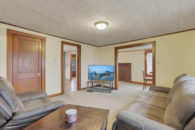 3585 East Pike, Zanesville, OH 43701