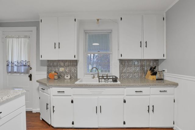 3585 East Pike, Zanesville, OH 43701