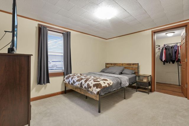 3585 East Pike, Zanesville, OH 43701