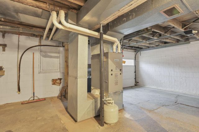 3585 East Pike, Zanesville, OH 43701