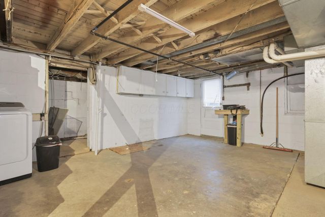 3585 East Pike, Zanesville, OH 43701