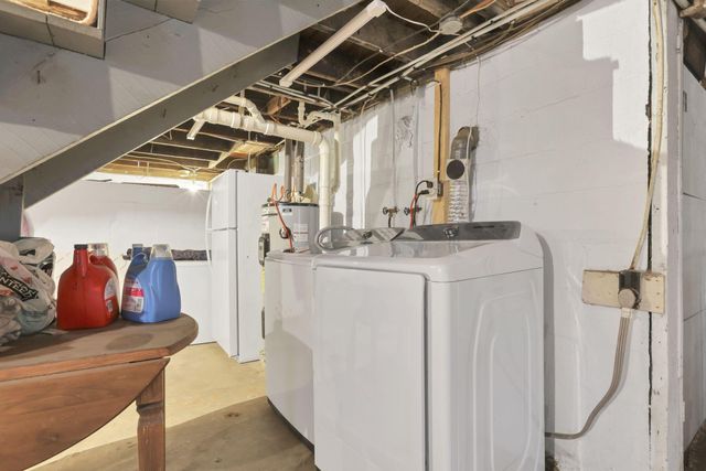 3585 East Pike, Zanesville, OH 43701