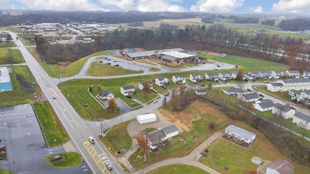 3585 East Pike, Zanesville, OH 43701