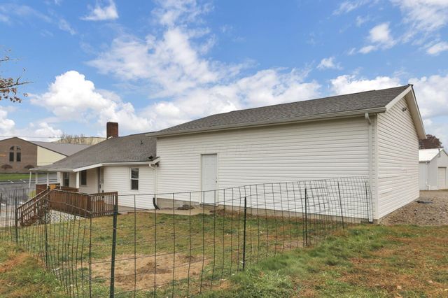 3585 East Pike, Zanesville, OH 43701