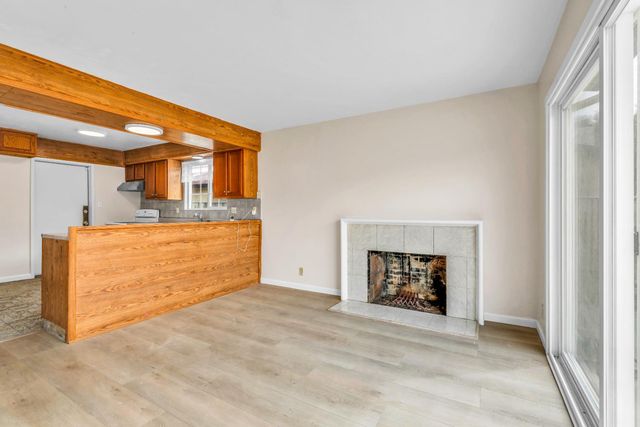 7574 Twilight Dr, Sacramento, CA 95822