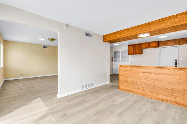 7574 Twilight Dr, Sacramento, CA 95822