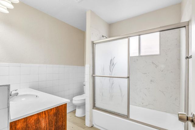 7574 Twilight Dr, Sacramento, CA 95822