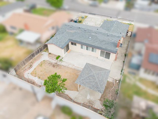 7574 Twilight Dr, Sacramento, CA 95822