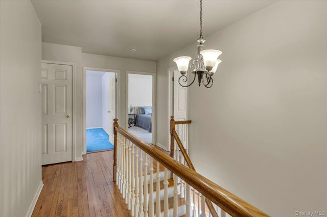 3 Melrose Court, Dix Hills, NY 11746