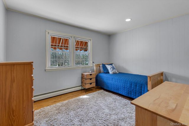 3 Melrose Court, Dix Hills, NY 11746