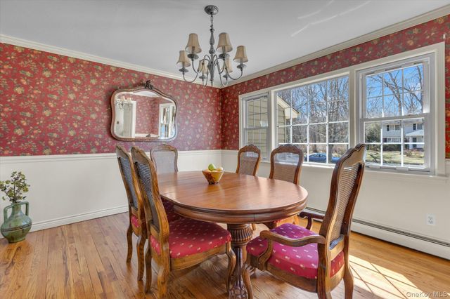 3 Melrose Court, Dix Hills, NY 11746