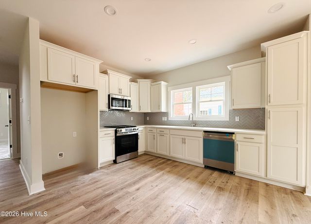 170 Matthews Road, Lakeview, NC 28350