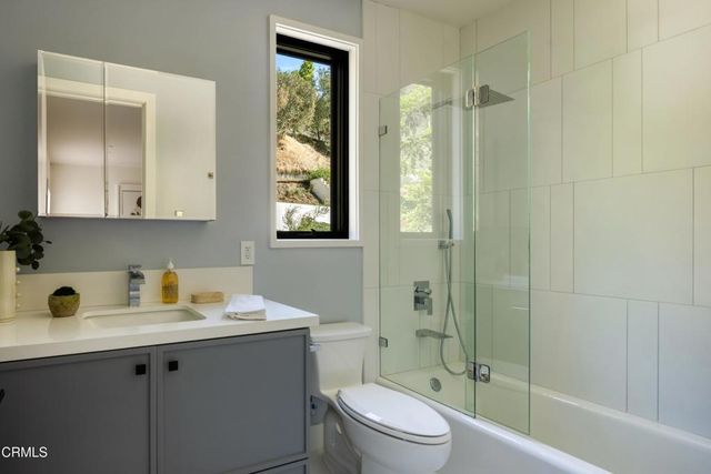 2210 Kinneloa Canyon Road, Pasadena, CA 91107