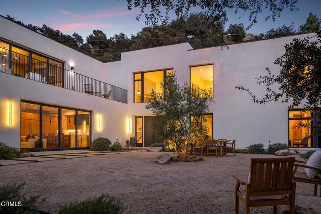 2210 Kinneloa Canyon Road, Pasadena, CA 91107