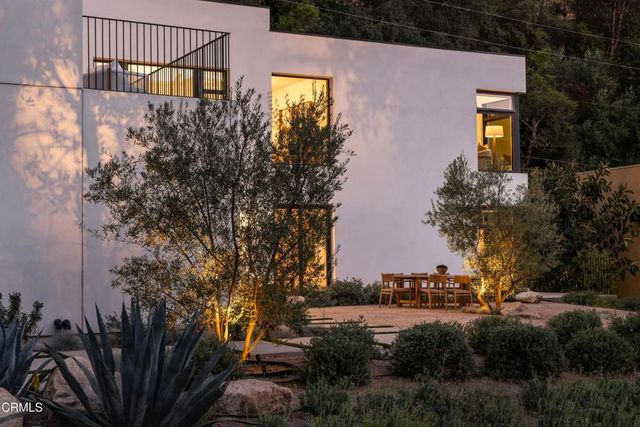 2210 Kinneloa Canyon Road, Pasadena, CA 91107