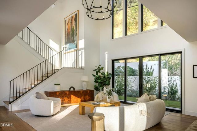 2210 Kinneloa Canyon Road, Pasadena, CA 91107