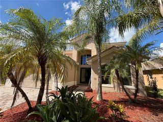 3811 EAGLE ISLE CIRCLE, Kissimmee, FL 34746