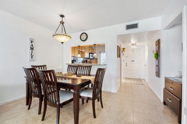 5200 Washington Street 301, Hollywood, FL 33021