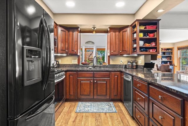 5300 Clover LANE, Racine, WI 53406