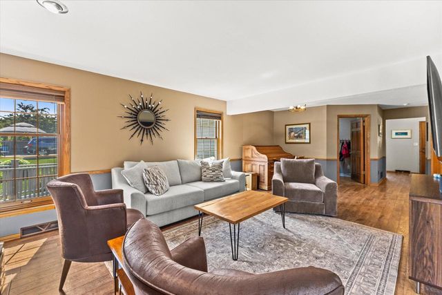 5300 Clover LANE, Racine, WI 53406